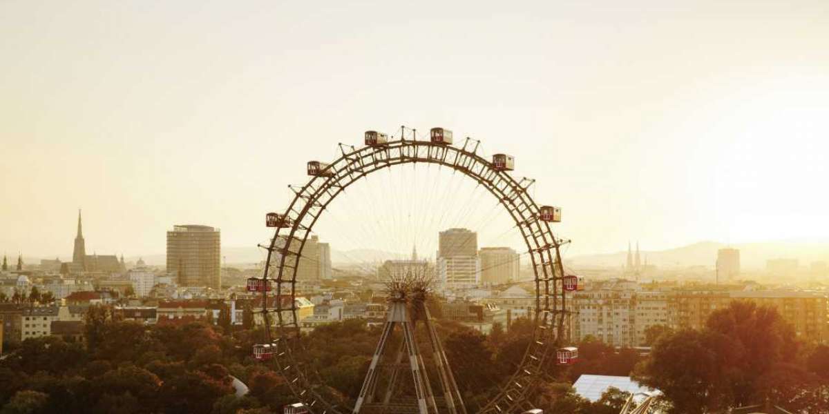 Vienna’s Giant Ferris Wheel Turns Again