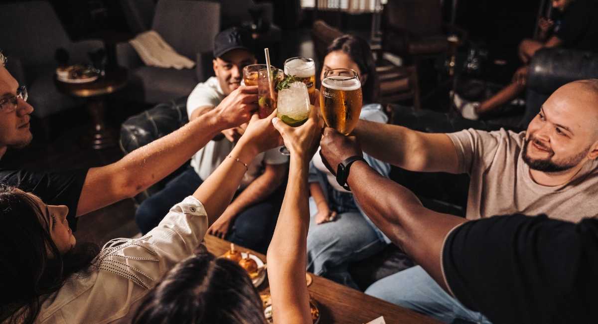 Monday Madness at Makar Scottish Bar